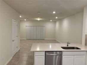 2563 Buena Vw Rd. in Kissimmee, FL - Building Photo - Building Photo