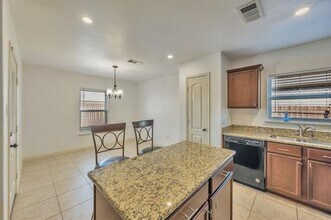 100 Houston Pl in Venus, TX - Building Photo - Building Photo