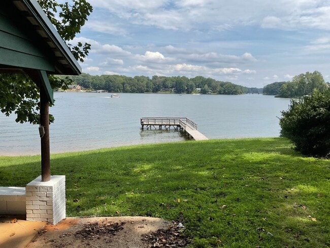 property at 6950 Ingleside Dr