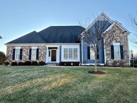 6883 Birmingham Dr in Crozet, VA - Building Photo