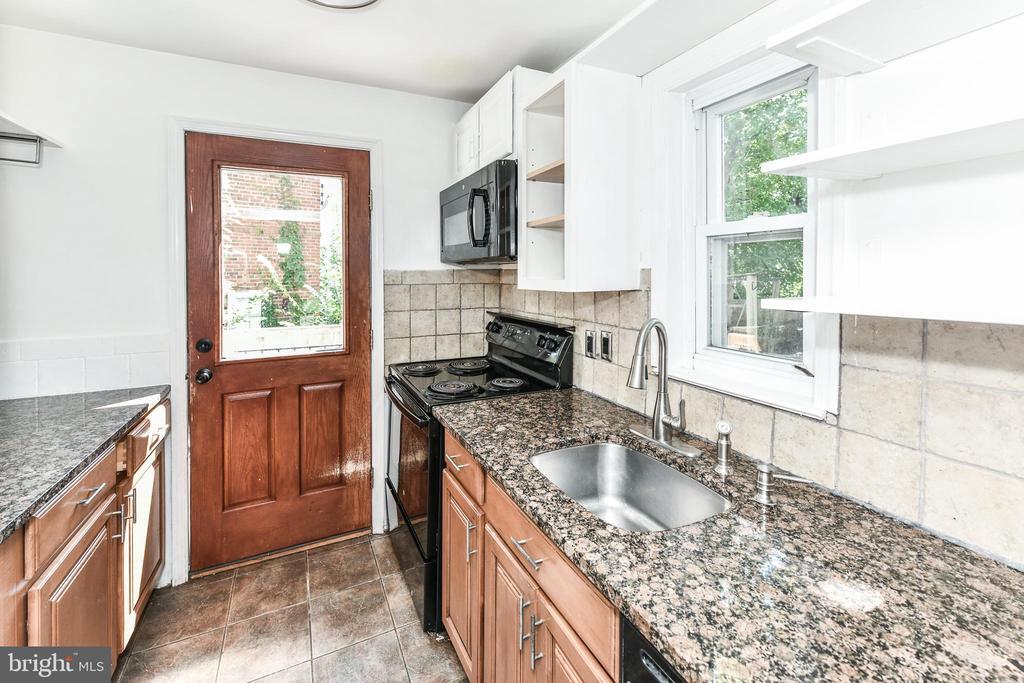3208 9th St S in Arlington, VA - Building Photo