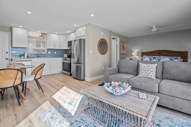 5900 Bonita Beach Rd SE in Bonita Springs, FL - Building Photo - Building Photo