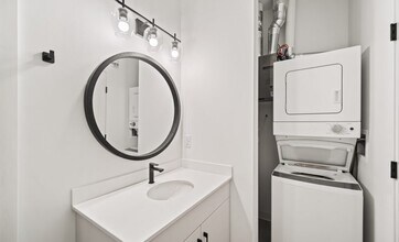 171 Donald in Winnipeg, MB - Building Photo - Building Photo