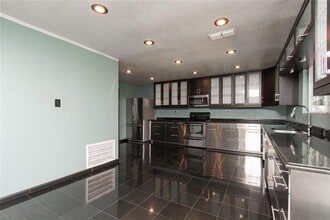 2524 Berkett Dr in Austin, TX - Building Photo - Building Photo