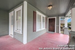 626 W Summit Ave. in San Antonio, TX - Building Photo - Building Photo
