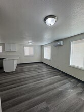 27203 Anderson St in Boron, CA - Building Photo - Building Photo