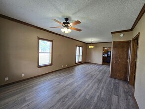 1629 N Louisa Ave in Shawnee, OK - Building Photo - Building Photo