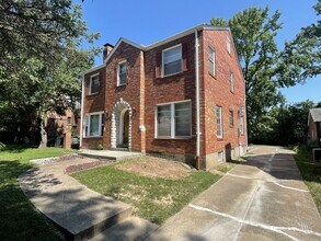 2944 Moniteau Dr in St. Louis, MO - Building Photo - Building Photo