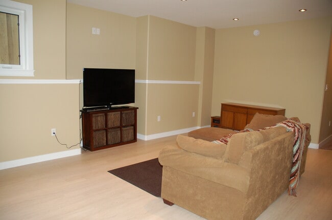 1508 Laura Av in Saskatoon, SK - Building Photo - Building Photo