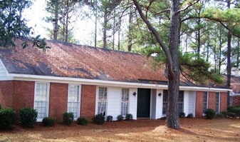 2808 Westgate Dr in Albany, GA - Building Photo