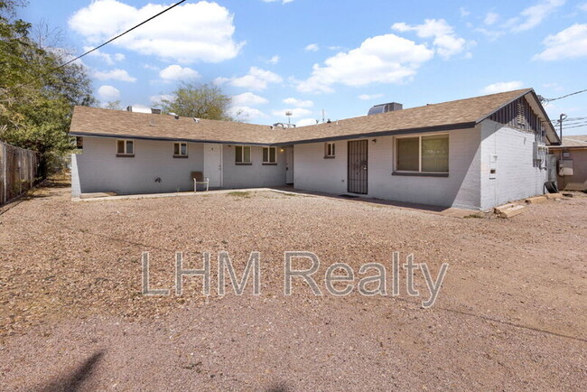 property at 6022 S 3rd St