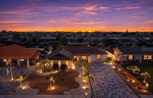 6511 Santiago Ct in Apollo Beach, FL - Building Photo - Building Photo