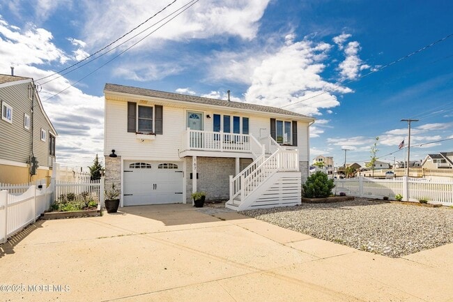 167 4th Ave, Unit 22F in Manasquan, NJ - Building Photo - Building Photo