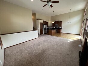 15212 Maryland Ave in Savage, MN - Building Photo - Building Photo