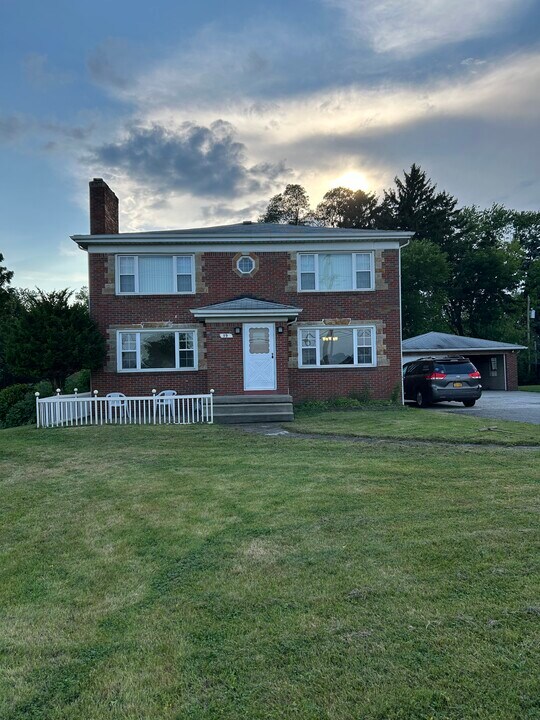 59 S Youngs Rd in Buffalo, NY - Building Photo