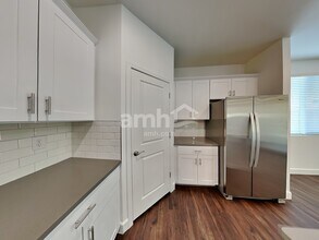 6156 W Paseo Hilario in Tucson, AZ - Building Photo - Building Photo