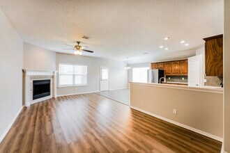 1602 Sabine Dr in Midlothian, TX - Building Photo - Building Photo
