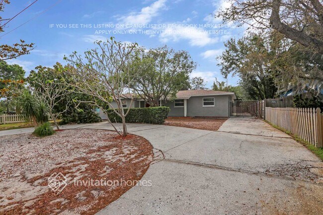 property at 777 La Plaza Ave S