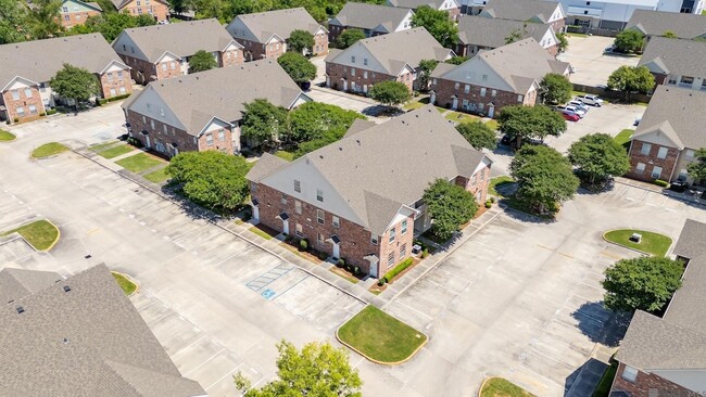 property at 4441 Burbank Dr