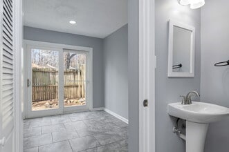 611 Denton Cir in Fredericksburg, VA - Building Photo - Building Photo