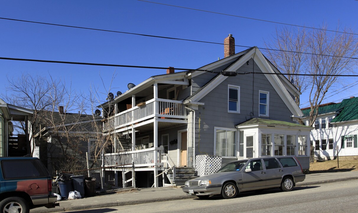 102 Northern Ave in Augusta, ME - Building Photo