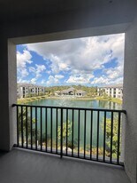 3335 Grant Cove Cir, Unit 304 in Cape Coral, FL - Building Photo