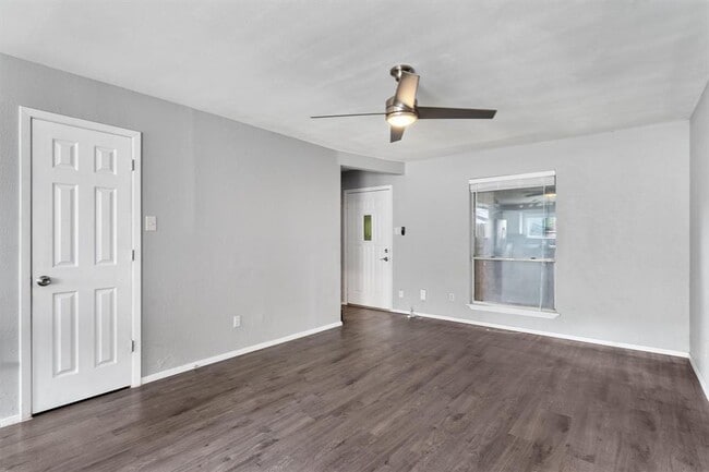 property at 3415 Menchaca Rd