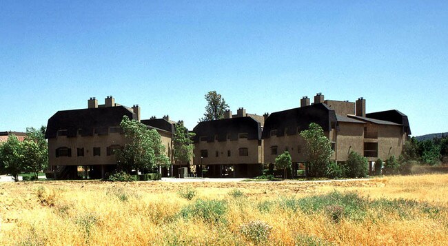 3144-3170 E Garvey Ave S in West Covina, CA - Building Photo - Building Photo