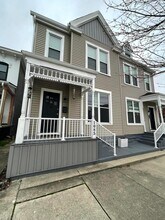 1085 E Long St in Columbus, OH - Building Photo - Building Photo