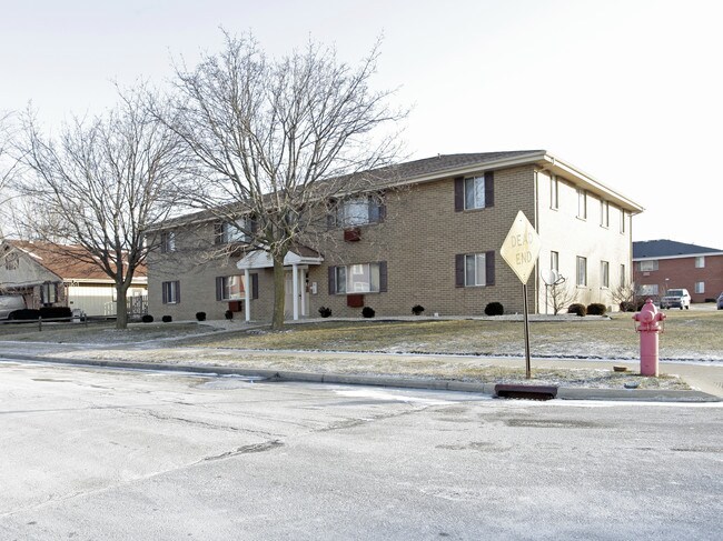 9047 16th Ave in Kenosha, WI - Foto de edificio - Building Photo