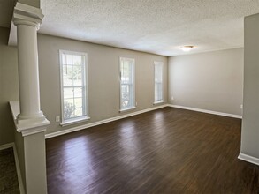 4230 Park Forest Dr in Memphis, TN - Building Photo - Building Photo