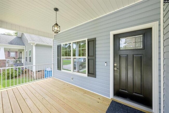 1001 S Kilbourne Rd in Columbia, SC - Building Photo - Building Photo