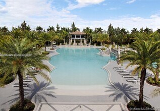 8900 NW 97th Ave in Doral, FL - Building Photo - Building Photo