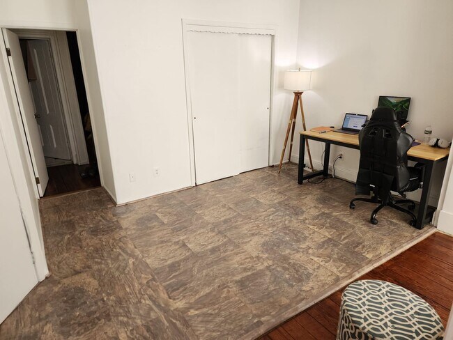 337 Pavonia Ave in Jersey City, NJ - Building Photo - Building Photo