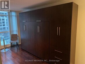 209-209 Fort York Blvd in Toronto, ON - Building Photo - Building Photo