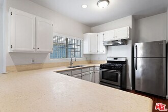 3421 Walton Ave in Los Angeles, CA - Building Photo - Building Photo