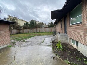 10448 2nd Ave SW in Seattle, WA - Building Photo - Building Photo