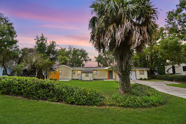 property at 125 CR 13 S