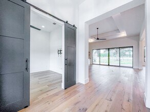 6024 Keller Ridge in New Braunfels, TX - Building Photo - Building Photo