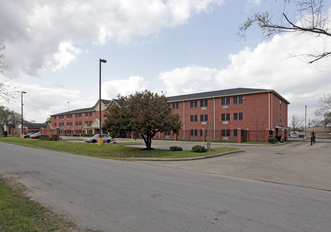 Pecan Grove Manor Apartments