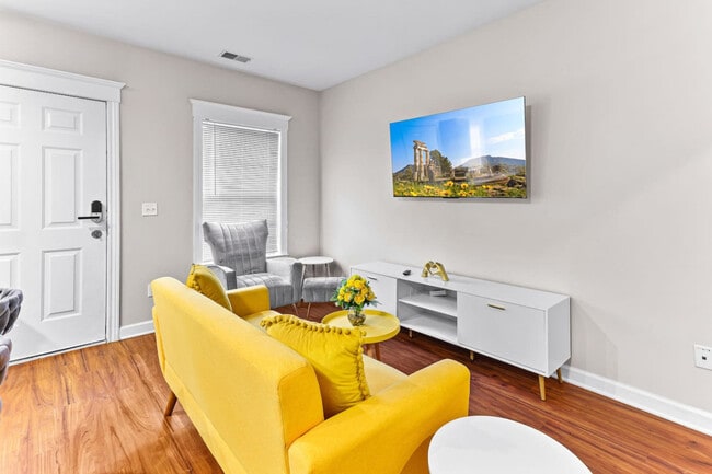 property at 701 E Kirby St
