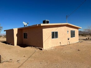 56080 Sunnyslope Dr in Landers, CA - Building Photo - Building Photo