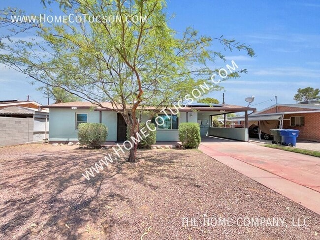 property at 4307 E Lester St