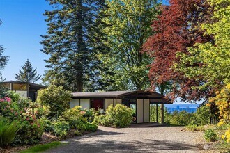 14407 SE 55th St in Bellevue, WA - Building Photo - Building Photo