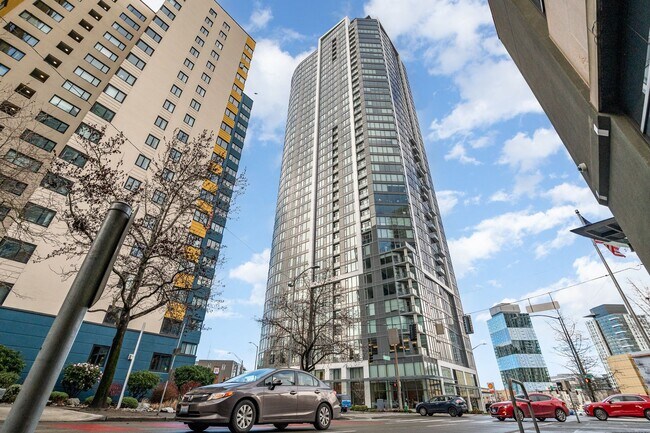 2510 6th Ave-Unit -1 in Seattle, WA - Foto de edificio - Building Photo