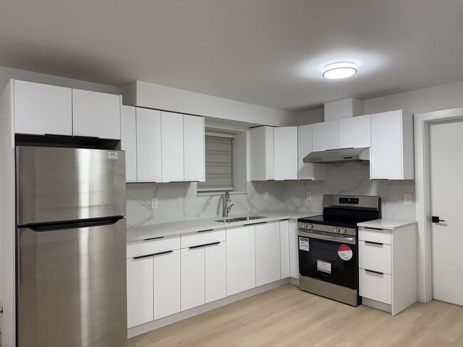 property at 7940-7110 110 St