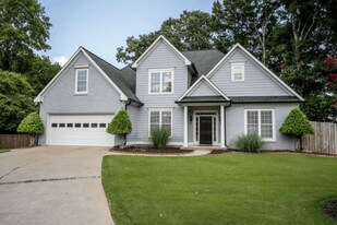 4274 Chatham Crest Ln in Buford, GA - Building Photo