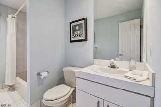 250 Ridgedale Ave in East Hanover, NJ - Building Photo - Building Photo