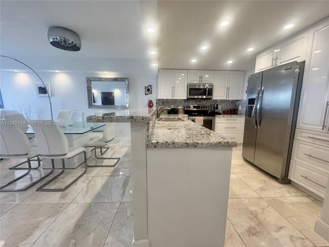 3800 S Ocean Dr in Hollywood, FL - Foto de edificio - Building Photo