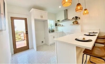 1334 Pennsylvania Ave, Unit B in Los Angeles, CA - Building Photo - Building Photo